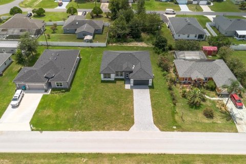 House in Ocala, Florida 4 bedrooms, 174.47 sq.m. № 2321052 - photo 5