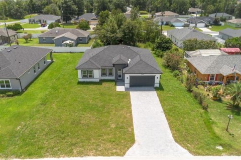 House in Ocala, Florida 4 bedrooms, 174.47 sq.m. № 2321052 - photo 4