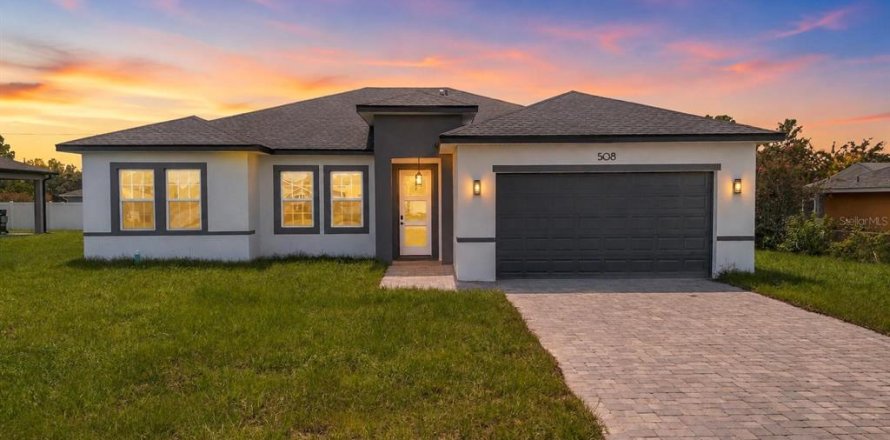 House in Ocala, Florida 4 bedrooms, 174.47 sq.m. № 2321052