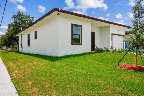 Villa ou maison à vendre à Fort Lauderdale, Floride: 3 chambres, 182.83 m2 № 2176900 - photo 6