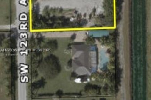 Terreno en venta en Homestead, Florida № 2153751 - foto 2
