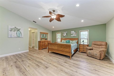 Villa ou maison à vendre à Bradenton, Floride: 4 chambres, 317.45 m2 № 1618045 - photo 14