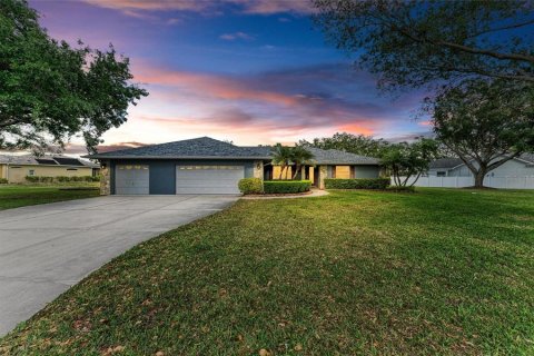 Casa en venta en Bradenton, Florida, 4 dormitorios, 317.45 m2 № 1618045 - foto 1