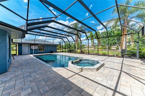 Villa ou maison à vendre à Bradenton, Floride: 4 chambres, 317.45 m2 № 1618045 - photo 4