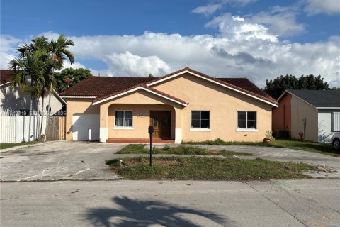 Villa ou maison à Miami, Floride 4 chambres, 165.46 m2 № 2004749