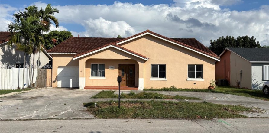 Villa ou maison à Miami, Floride 4 chambres, 165.46 m2 № 2004749