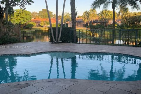 Casa en venta en Delray Beach, Florida, 3 dormitorios, 244.8 m2 № 2053466 - foto 26