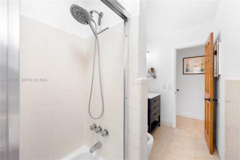 Casa en venta en Pompano Beach, Florida, 3 dormitorios, 172.33 m2 № 2008101 - foto 24