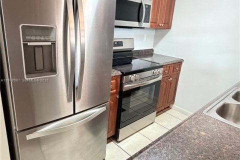 Townhouse in Miami, Florida 3 bedrooms, 133.69 sq.m. № 2042023 - photo 7