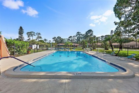 Condominio en venta en Seminole, Florida, 2 dormitorios, 94.76 m2 № 1767733 - foto 28