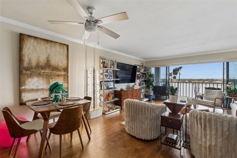 Condominio en venta en Tampa, Florida, 2 dormitorios, 112.32 m2 № 2135218 - foto 18