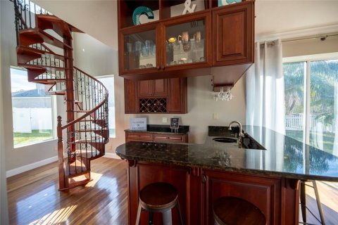 House in Wesley Chapel, Florida 5 bedrooms, 416.3 sq.m. № 1513770 - photo 21