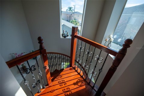House in Wesley Chapel, Florida 5 bedrooms, 416.3 sq.m. № 1513770 - photo 22