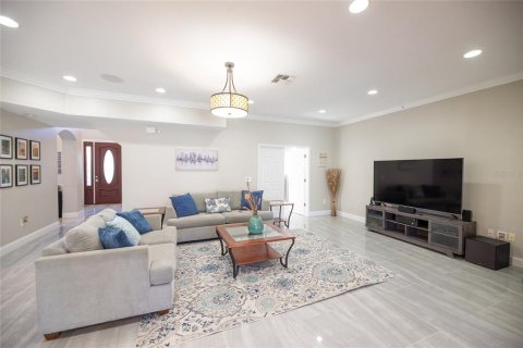 House in Wesley Chapel, Florida 5 bedrooms, 416.3 sq.m. № 1513770 - photo 16