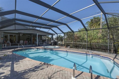 Casa en venta en Port Charlotte, Florida, 3 dormitorios, 163.42 m2 № 2122247 - foto 23