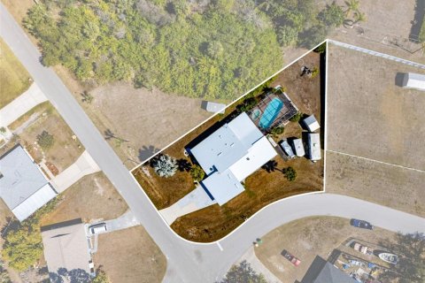 Casa en venta en Port Charlotte, Florida, 3 dormitorios, 163.42 m2 № 2122247 - foto 3
