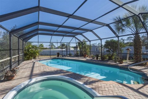 Casa en venta en Port Charlotte, Florida, 3 dormitorios, 163.42 m2 № 2122247 - foto 21