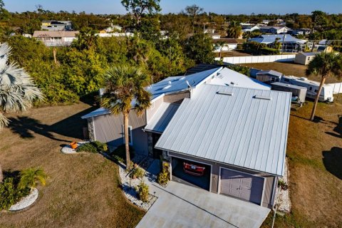 Casa en venta en Port Charlotte, Florida, 3 dormitorios, 163.42 m2 № 2122247 - foto 4