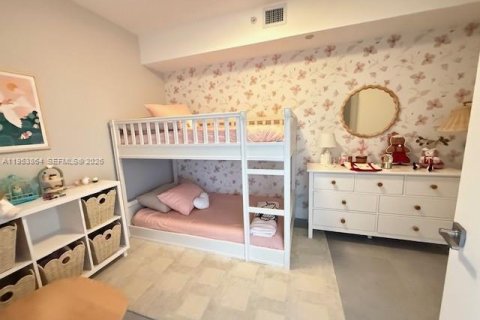 Condo in Miami Beach, Florida, 1 bedroom  № 2019749 - photo 13