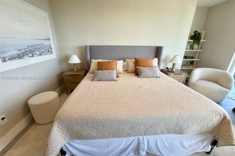 Condo in Miami Beach, Florida, 1 bedroom  № 2019749 - photo 10