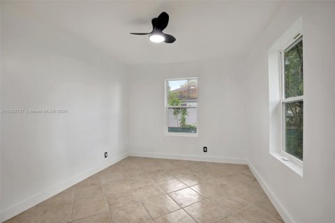 House in Dania Beach, Florida 2 bedrooms, 97.08 sq.m. № 2015783 - photo 22