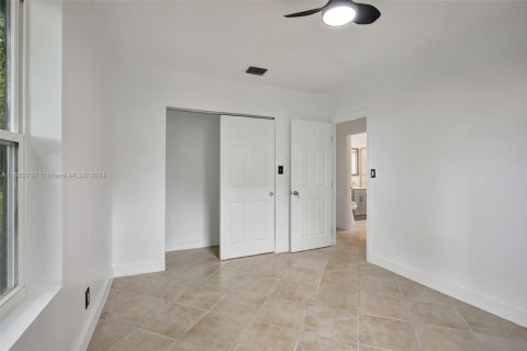 House in Dania Beach, Florida 2 bedrooms, 97.08 sq.m. № 2015783 - photo 23