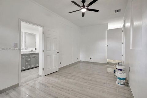 House in Dania Beach, Florida 2 bedrooms, 97.08 sq.m. № 2015783 - photo 16