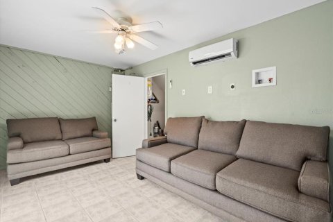 Touwnhouse à vendre à Indian Rocks Beach, Floride: 2 chambres, 112.41 m2 № 1675343 - photo 25