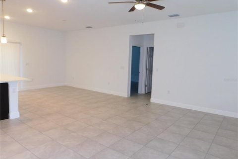 Casa en venta en Ocala, Florida, 4 dormitorios, 146.6 m2 № 2381254 - foto 8