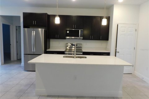Casa en venta en Ocala, Florida, 4 dormitorios, 146.6 m2 № 2381254 - foto 2