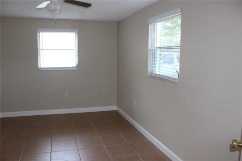 Apartment in New Port Richey, Florida 2 bedrooms, 69.68 sq.m. № 2314249 - photo 12