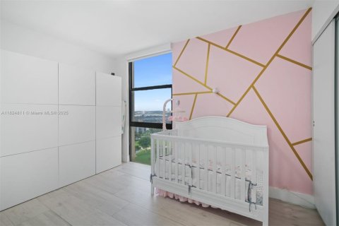 Copropriété à vendre à Aventura, Floride: 2 chambres, 105.72 m2 № 1888755 - photo 17