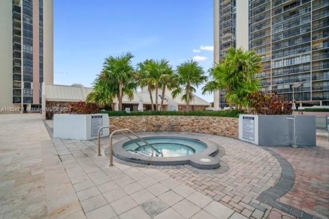 Copropriété à vendre à Aventura, Floride: 2 chambres, 105.72 m2 № 1888755 - photo 27