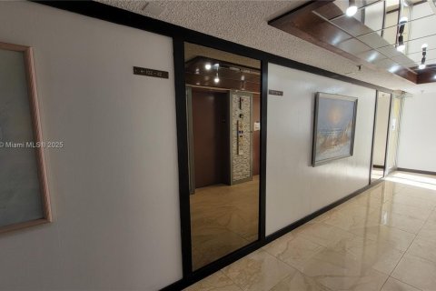 Condominio en venta en Miami, Florida, 2 dormitorios, 112.69 m2 № 1760832 - foto 12