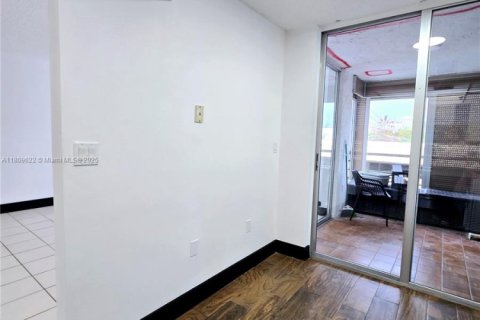 Condominio en venta en Miami, Florida, 2 dormitorios, 112.69 m2 № 1760832 - foto 6