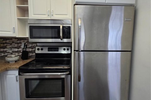 Condominio en venta en Miami, Florida, 2 dormitorios, 112.69 m2 № 1760832 - foto 2