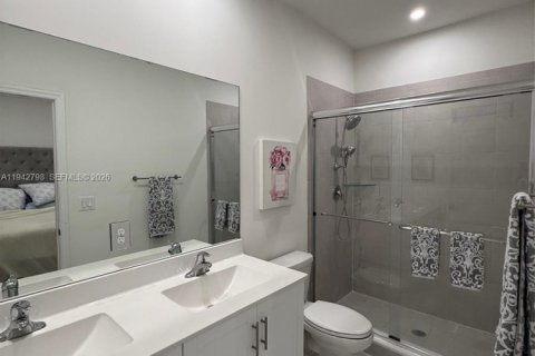 Touwnhouse à louer à Miami, Floride: 3 chambres, 122.63 m2 № 2000148 - photo 25