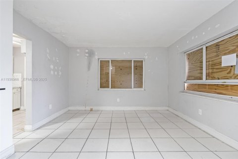 Купить виллу или дом в Майами-Гарденс, Флорида 3 спальни, 117.89м2, № 1994874 - фото 7