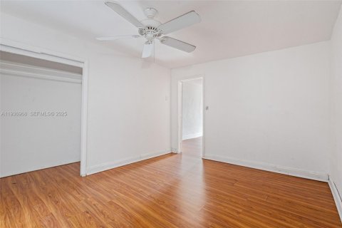 Купить виллу или дом в Майами-Гарденс, Флорида 3 спальни, 117.89м2, № 1994874 - фото 20