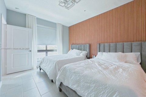 Купить кондоминиум в Дорал, Флорида 2 спальни, 104.42м2, № 1698559 - фото 12