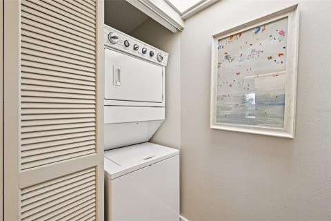 Condo in Longboat Key, Florida, 2 bedrooms  № 1904197 - photo 14