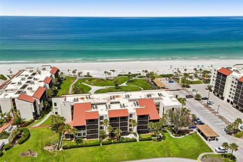 Condo in Longboat Key, Florida, 2 bedrooms  № 1904197 - photo 1