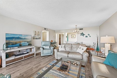 Condo in Longboat Key, Florida, 2 bedrooms  № 1904197 - photo 6