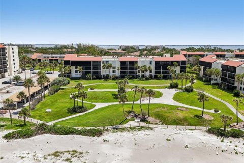 Condo in Longboat Key, Florida, 2 bedrooms  № 1904197 - photo 23