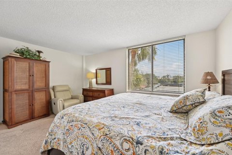 Condo in Longboat Key, Florida, 2 bedrooms  № 1904197 - photo 19