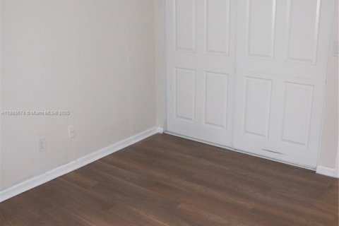 Condominio en alquiler en Sunrise, Florida, 3 dormitorios, 110.09 m2 № 1942180 - foto 22
