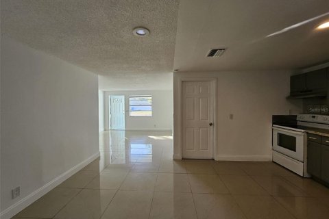 Villa ou maison à vendre à Apollo Beach, Floride: 3 chambres, 79.52 m2 № 2102970 - photo 12