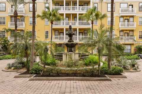 Condo in Orlando, Florida, 2 bedrooms  № 2400325