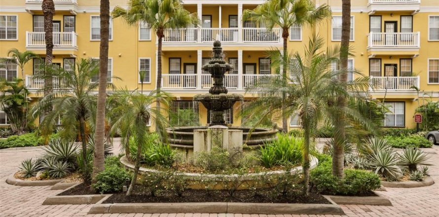 Condo in Orlando, Florida, 2 bedrooms  № 2400325