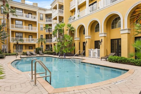 Condo in Orlando, Florida, 2 bedrooms  № 2400325 - photo 19